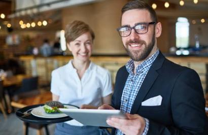 JEFE/A DE SALA PARA GASTROTABERNA