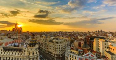 Trabaja en hostelería en las azoteas más prestigiosas de España